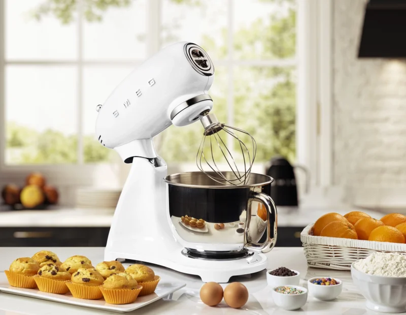 Миксери и пасатори Планетарен миксер Smeg SMF03WHEU Бял
