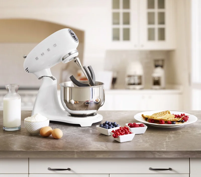 Миксери и пасатори Планетарен миксер Smeg SMF03WHEU Бял